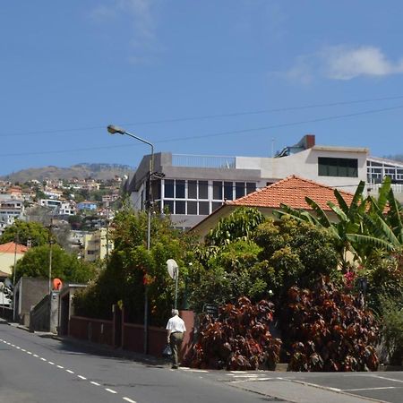 Top Floor With Balcony In Funchal Esterno foto