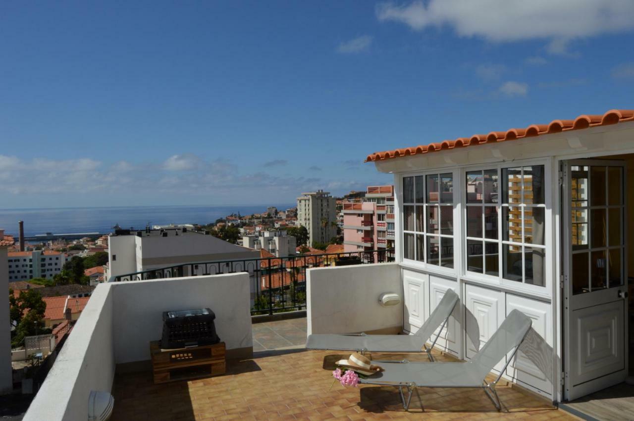 Top Floor With Balcony In Funchal Esterno foto