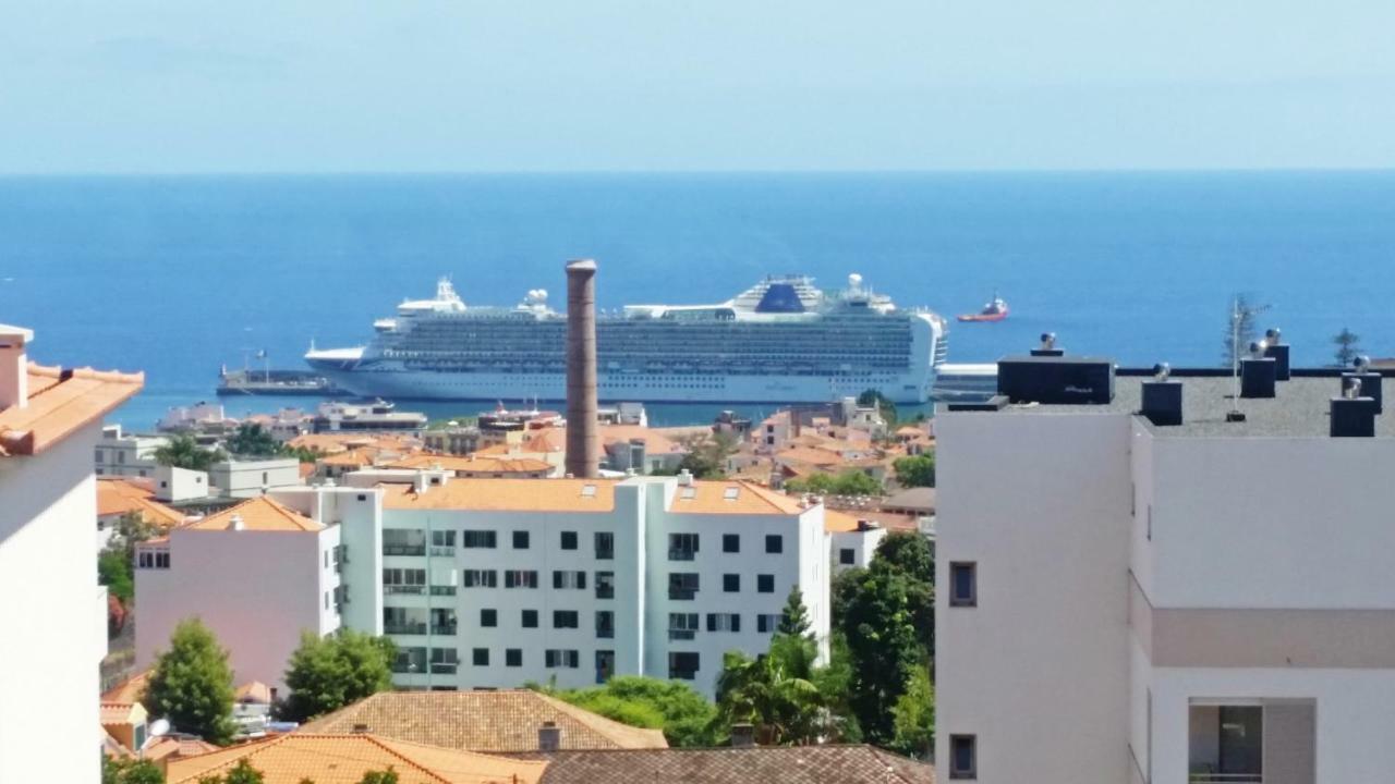 Top Floor With Balcony In Funchal Esterno foto